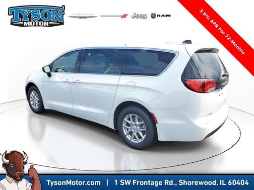 2026 Chrysler Voyager LX