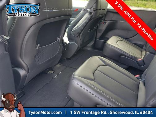 2026 Chrysler Voyager LX