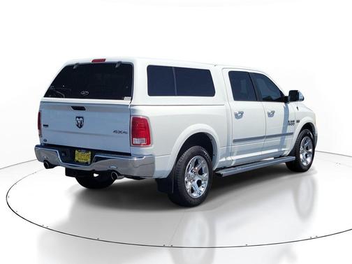 Bright White Clearcoat 2017 RAM 1500 Laramie