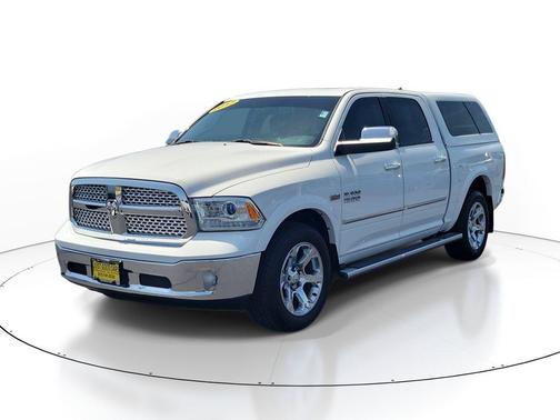Bright White Clearcoat 2017 RAM 1500 Laramie