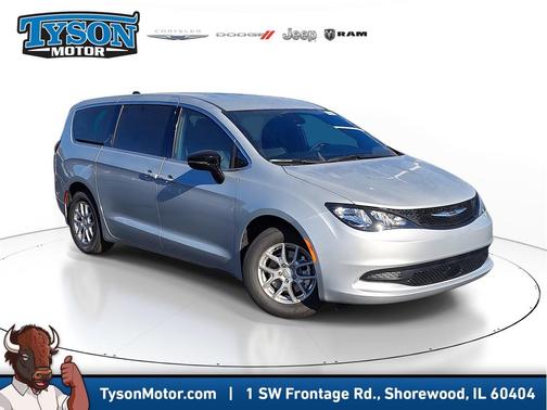 2026 Chrysler Voyager LX