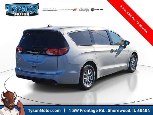 2026 Chrysler Voyager LX