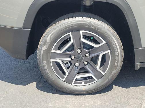 Gray 2026 Jeep Cherokee Limited