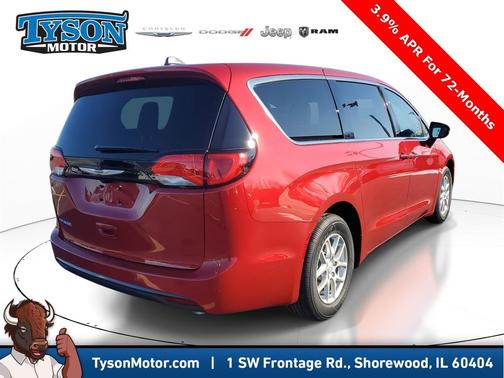 2026 Chrysler Voyager LX