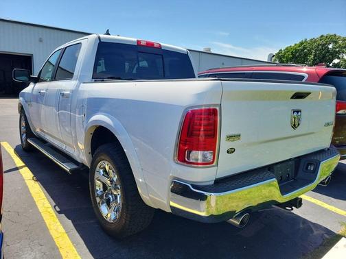 Bright White Clearcoat 2015 RAM 1500 Laramie