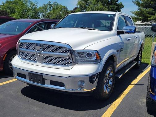 Bright White Clearcoat 2015 RAM 1500 Laramie