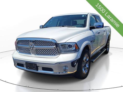 Bright White Clearcoat 2015 RAM 1500 Laramie