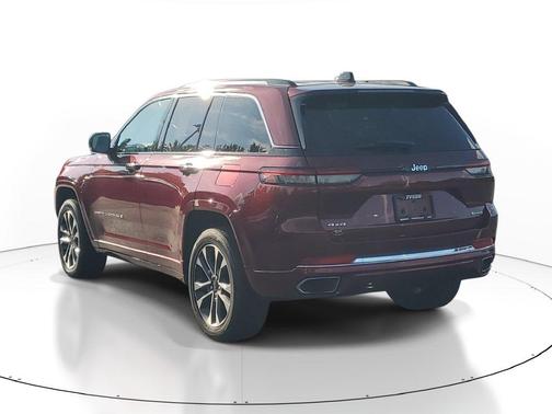 Velvet 2023 Jeep Grand Cherokee Overland