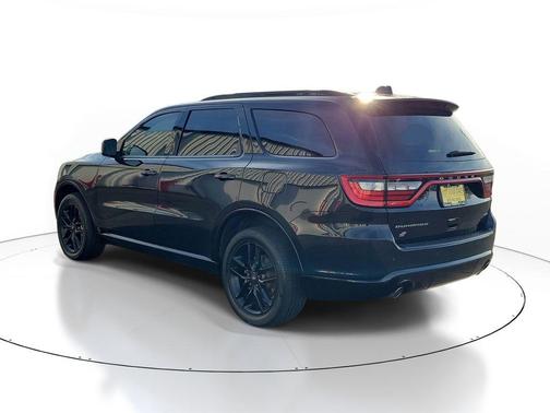 DB Black Crystal Clearcoat 2022 Dodge Durango GT