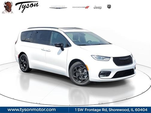 2025 Chrysler Pacifica Hybrid Select