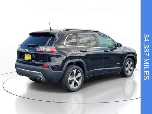 Diamond Black 2019 Jeep Cherokee Limited