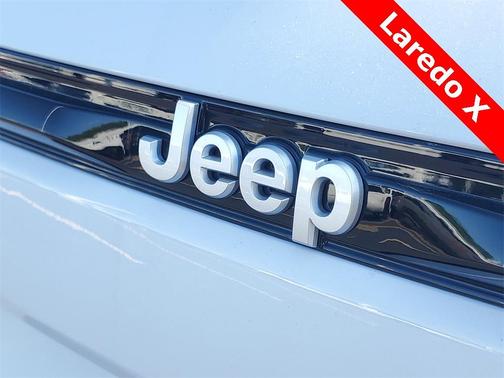 2025 Jeep Grand Cherokee Laredo X