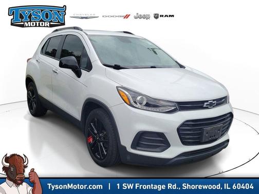 Summit White 2018 Chevrolet Trax LT