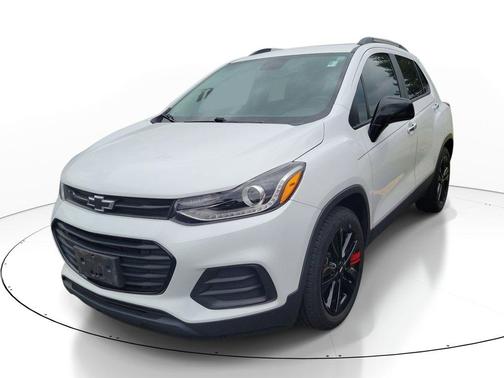 Summit White 2018 Chevrolet Trax LT