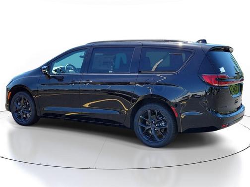 Black 2027 Chrysler Pacifica LIMITED