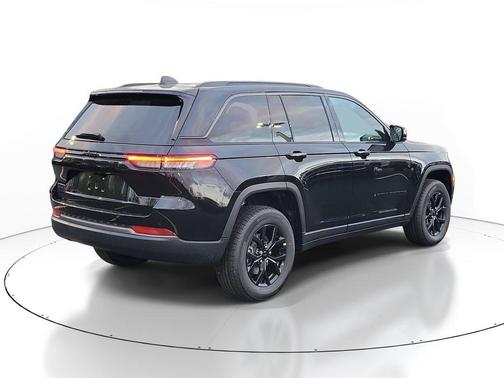 Black 2026 Jeep Grand Cherokee Laredo