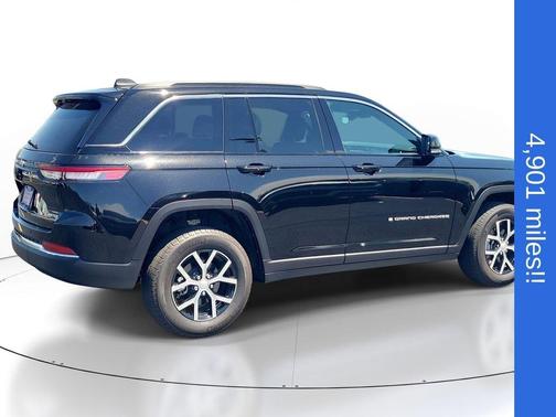 Diamond Black 2025 Jeep Grand Cherokee Limited