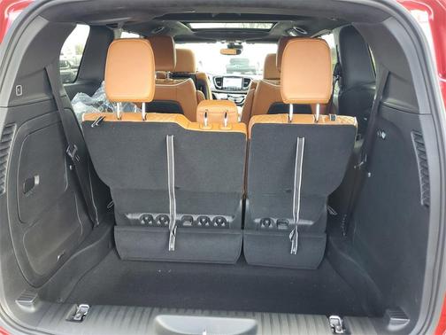 2025 Chrysler Pacifica Hybrid Pinnacle