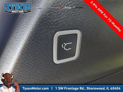 2026 Chrysler Voyager LX