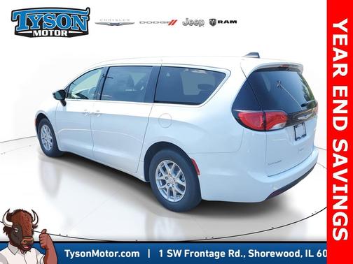 2026 Chrysler Voyager LX