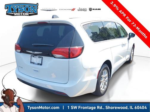 2026 Chrysler Voyager LX