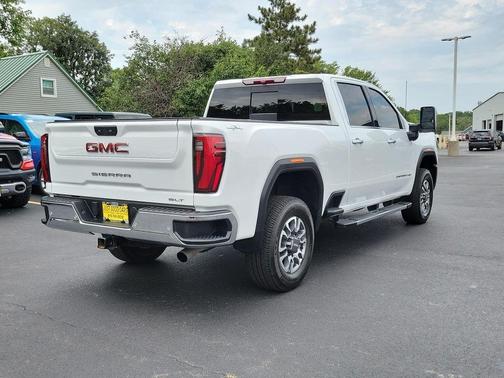 Summit White 2025 GMC Sierra 2500 SLT