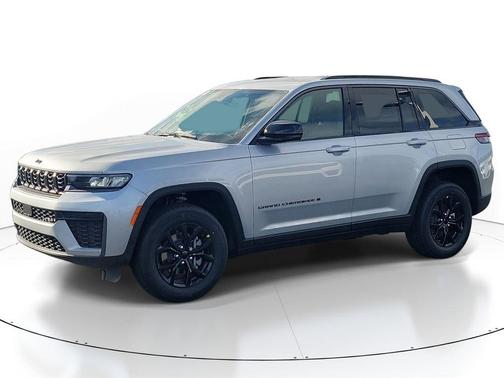 2026 Jeep Grand Cherokee Laredo
