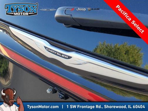 2026 Chrysler Pacifica Select