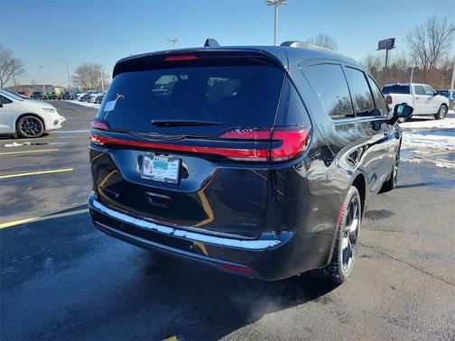 2026 Chrysler Pacifica Limited