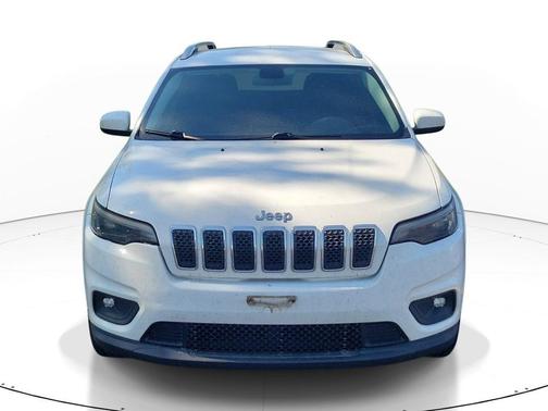 Bright White Clearcoat 2019 Jeep Cherokee Latitude