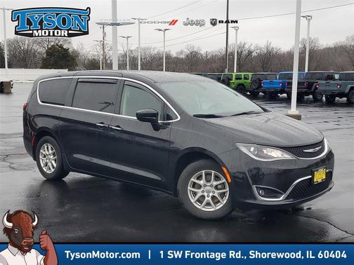 2020 Chrysler Pacifica Touring
