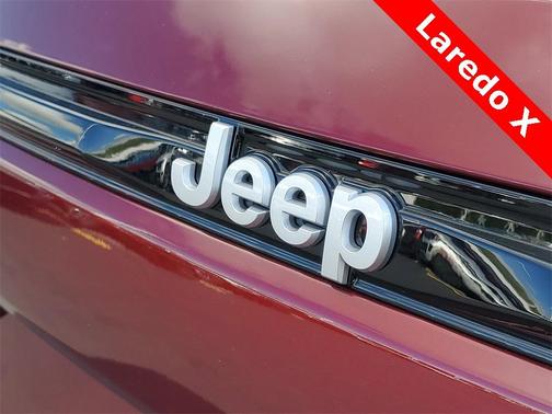 2025 Jeep Grand Cherokee Laredo X