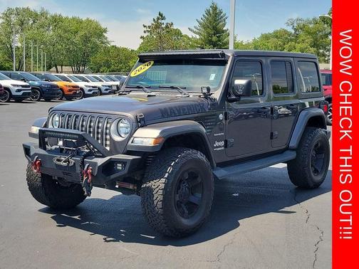 Granite Crystal Clearcoat Metallic 2020 Jeep Wrangler Unlimited Sahara