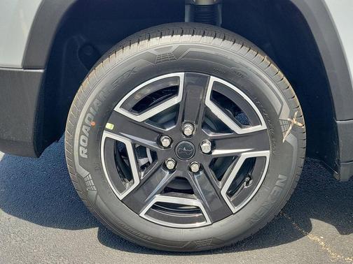 Silver 2026 Jeep Cherokee Laredo