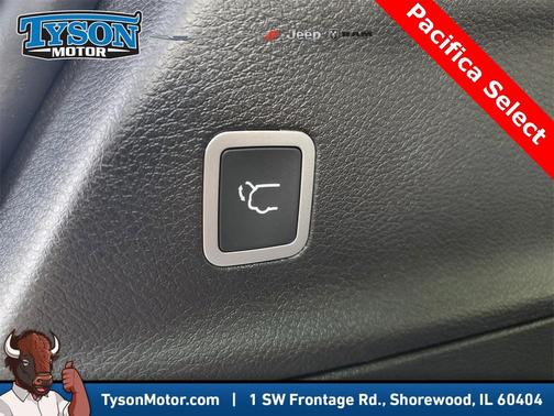 2026 Chrysler Pacifica Select