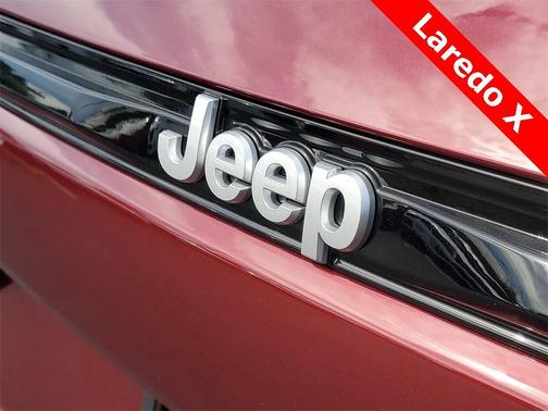 2025 Jeep Grand Cherokee Laredo X