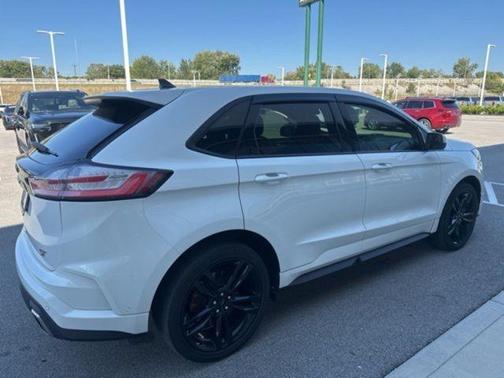 2022 Ford Edge ST