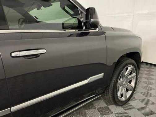 2017 Cadillac Escalade ESV Premium Luxury