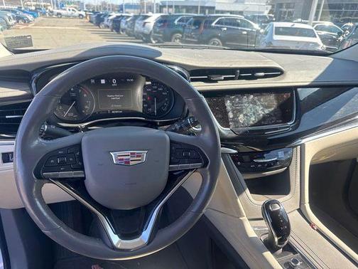 Crystal White Tri-Coat 2023 Cadillac XT6 Premium Luxury AWD