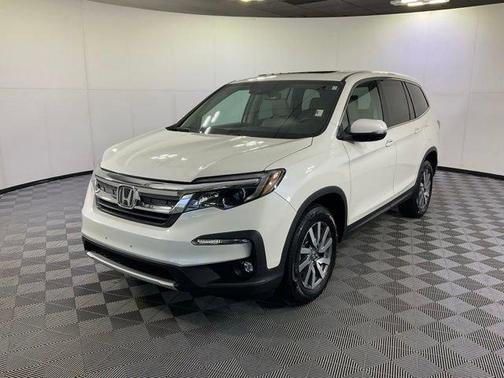 White Diamond Pearl 2019 Honda Pilot EX-L