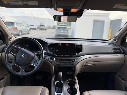 White Diamond Pearl 2019 Honda Pilot EX-L