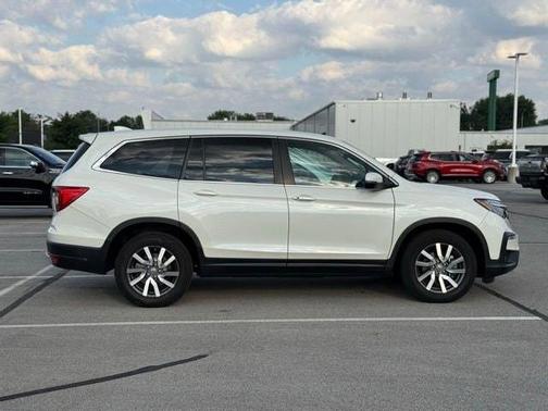 White Diamond Pearl 2019 Honda Pilot EX-L
