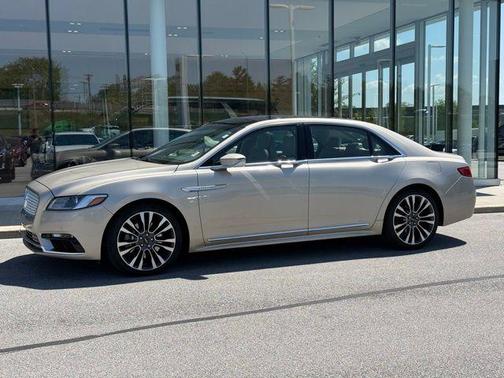 Silver 2017 Lincoln Continental Reserve