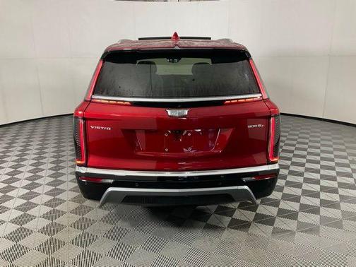 2026 Cadillac VISTIQ Luxury