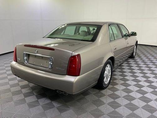 2004 Cadillac DeVille