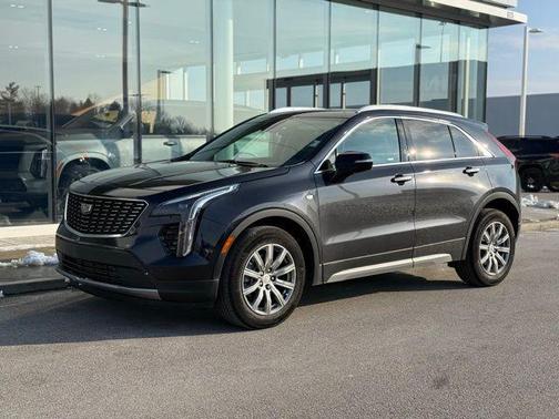 2023 Cadillac XT4 Premium Luxury