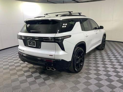 2025 Chevrolet Traverse RS