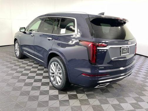 2025 Cadillac XT6 Premium Luxury AWD