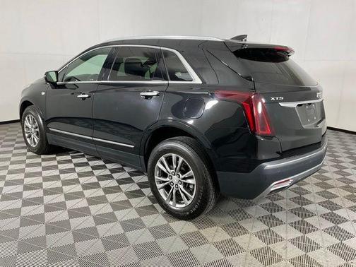 Stellar Black Metallic 2020 Cadillac XT5 Premium Luxury