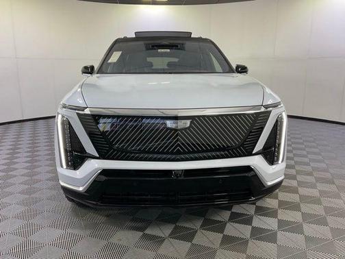 2026 Cadillac VISTIQ Luxury
